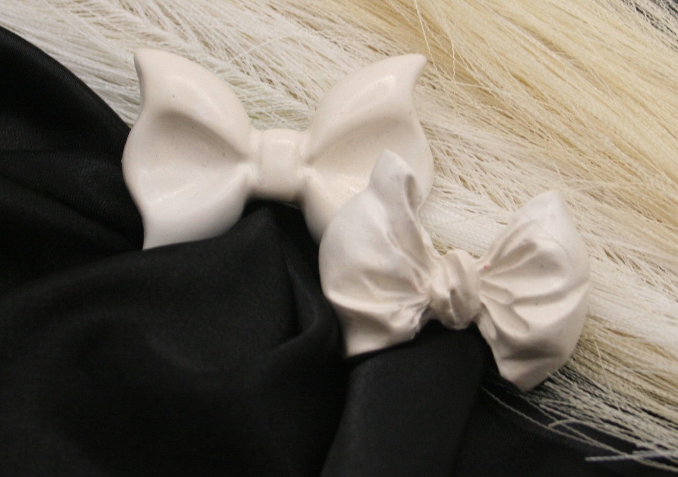Broches