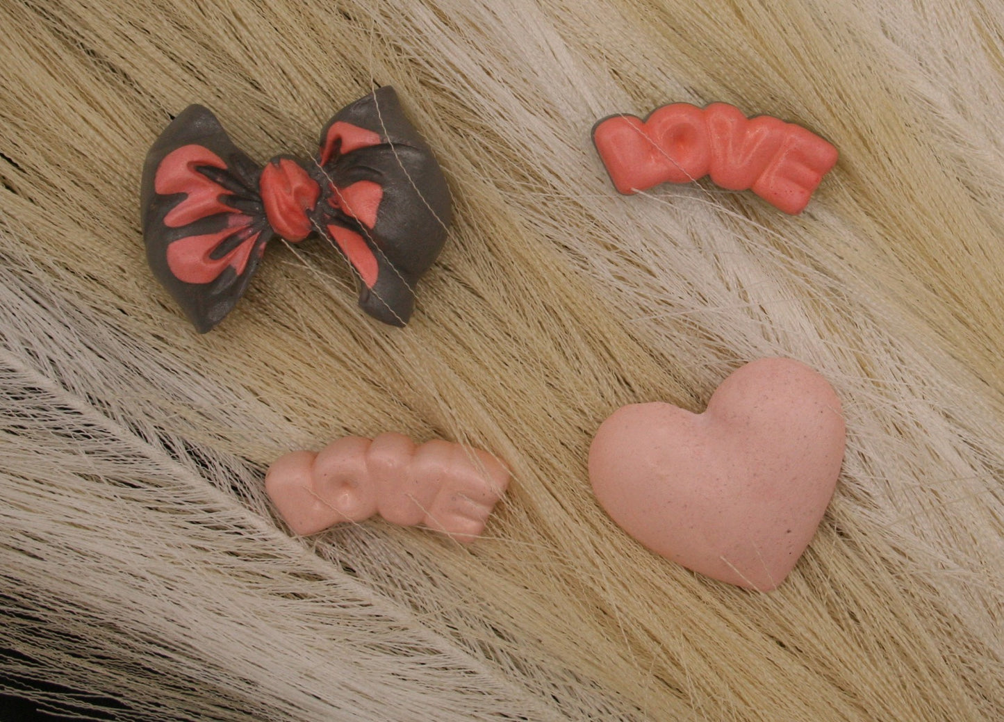 Broches