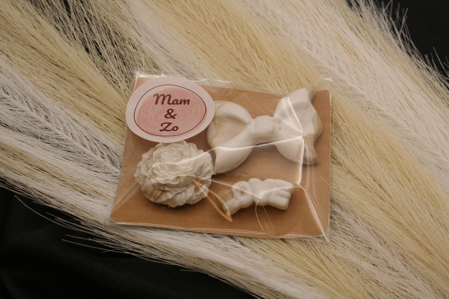 Broches